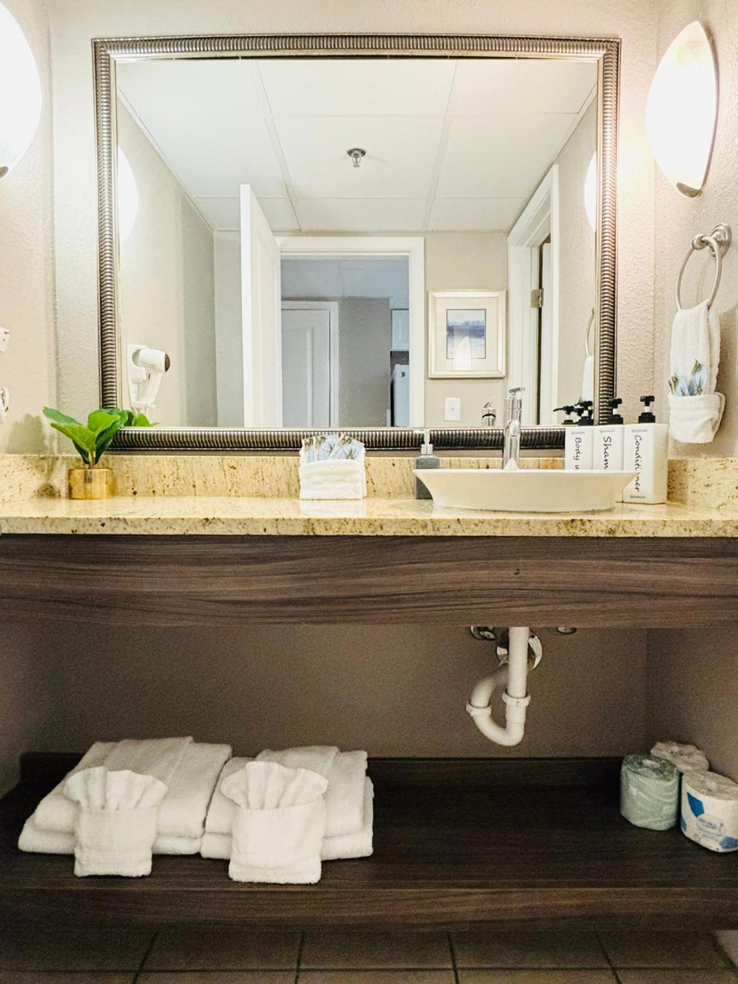 Azure Bliss Oceanfront Condo Sleeps 6 Myrtle Beach Buitenkant foto